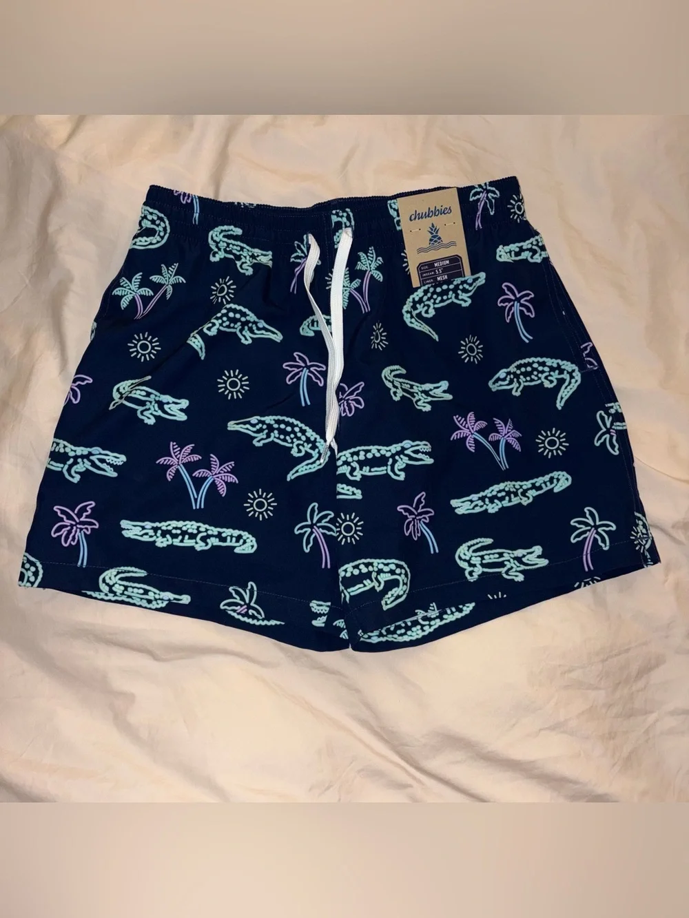 Chubbies Neon Glades 5.5 Inseam Classic Swim Trunk Men’s size M